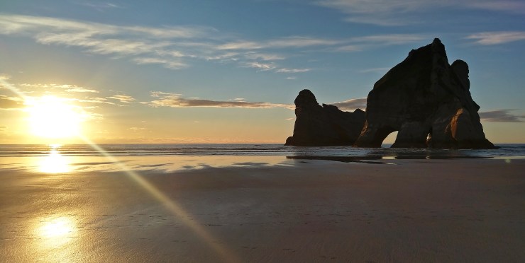 Wharariki beach 2