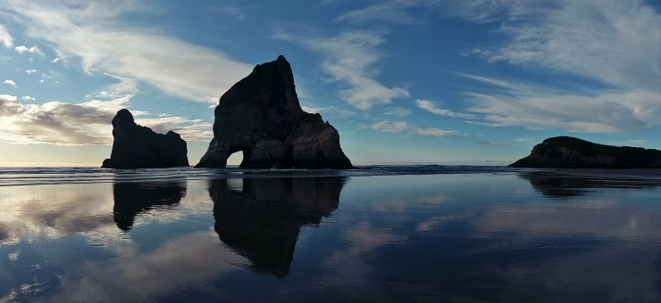 Wharariki beach
