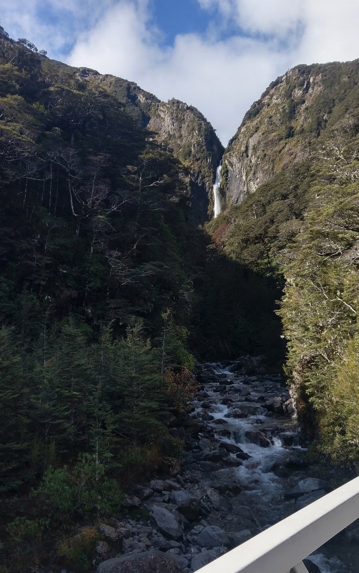 Devil's punchball Arturs pass